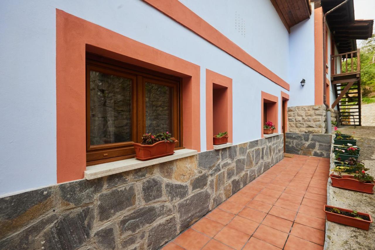 La Besnada Apartman Onís Kültér fotó